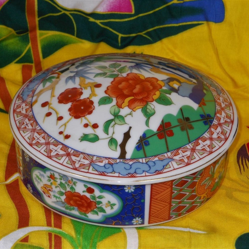 Japan Int'l Silver Company Nagoya trinket box